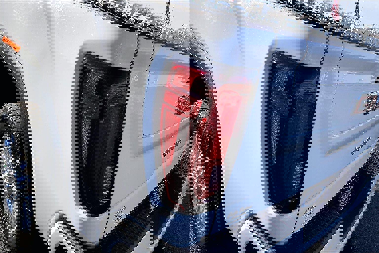 Used 2023 GMC Sierra 3500 Denali image 31