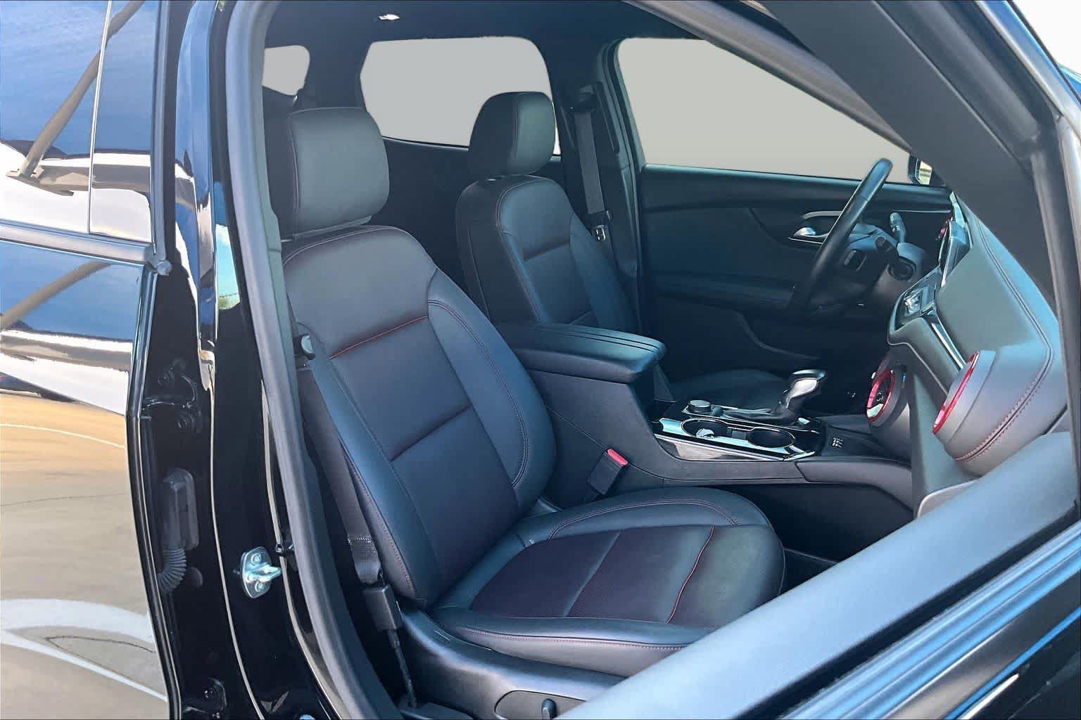 Used 2022 Chevrolet Blazer RS w/ Enhanced Convenience Package FWD image 9