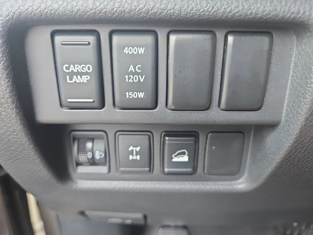 Used 2022 Nissan Titan PRO-4X w/ Pro-4x Convenience Package AWD/4WD image 37