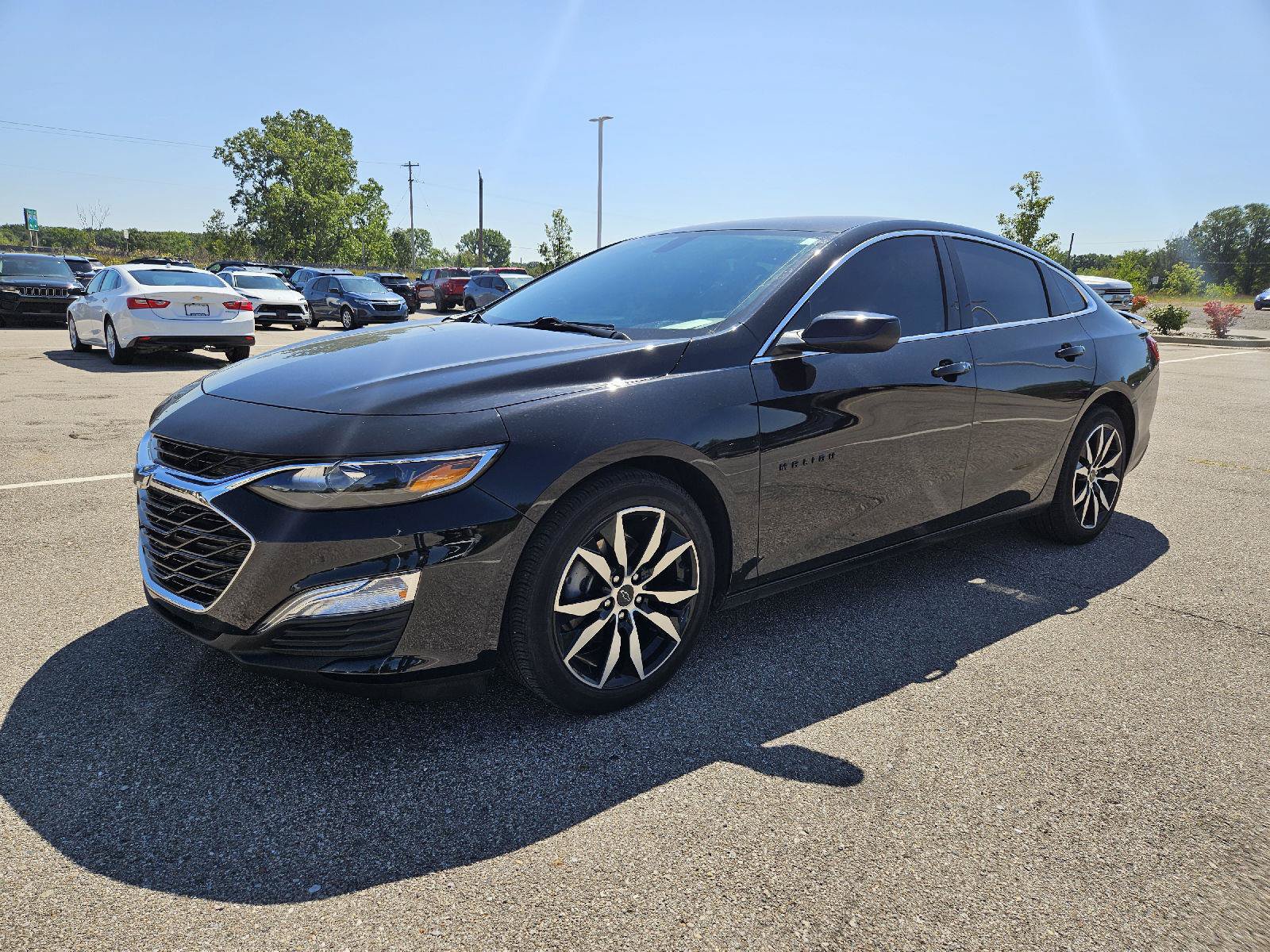 Used 2022 Chevrolet Malibu RS FWD image 3