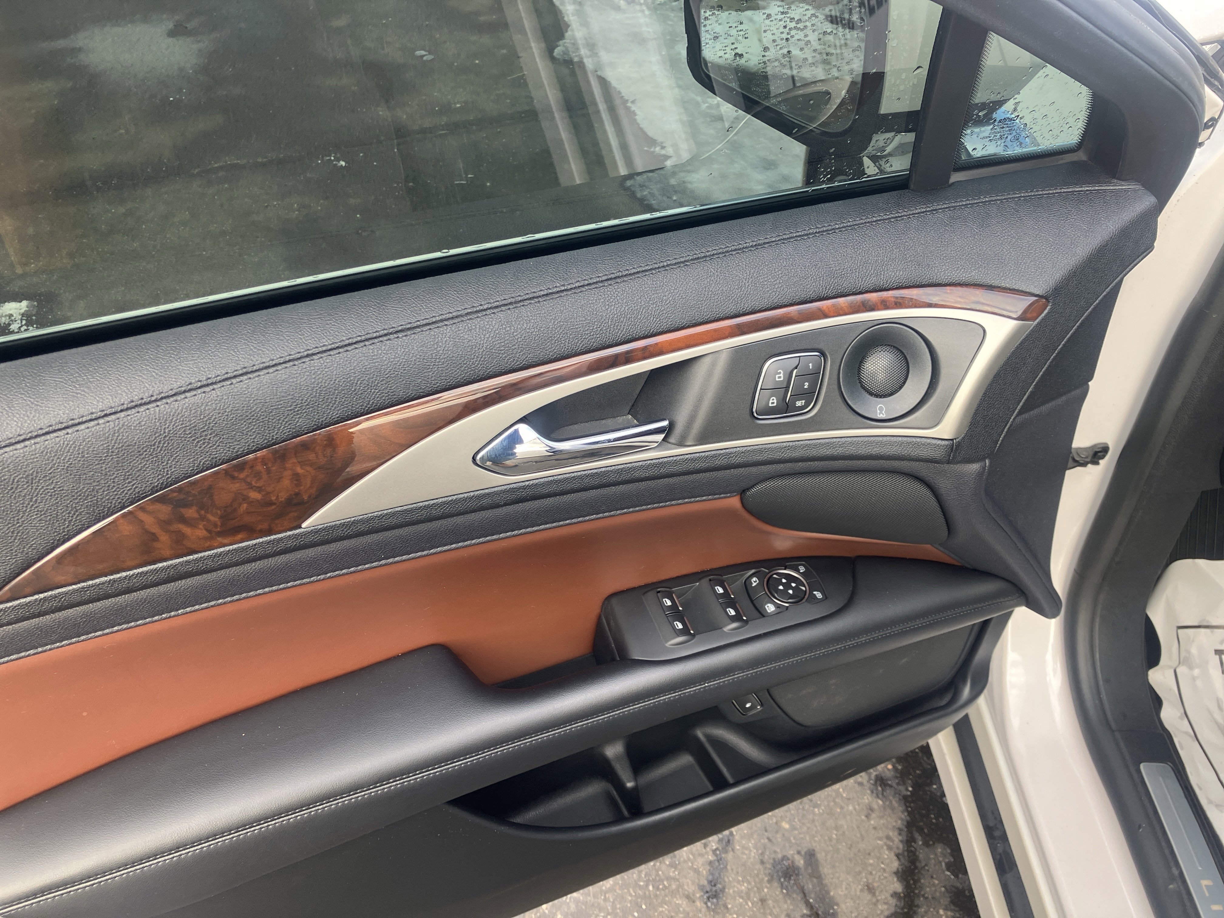 Used 2020 Lincoln MKZ Reserve image 16