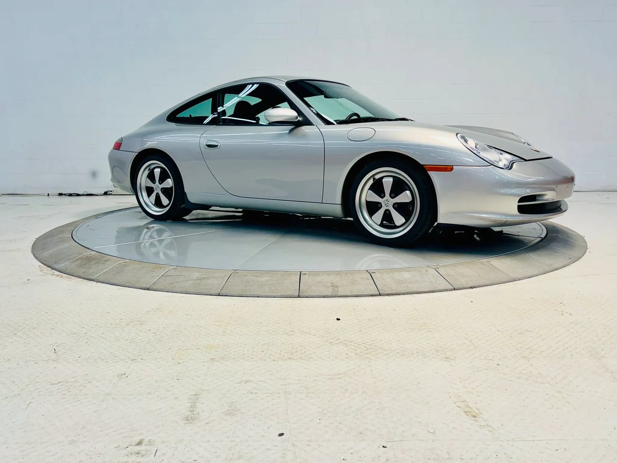 Used 2002 Porsche 911 GT3 RS image 16