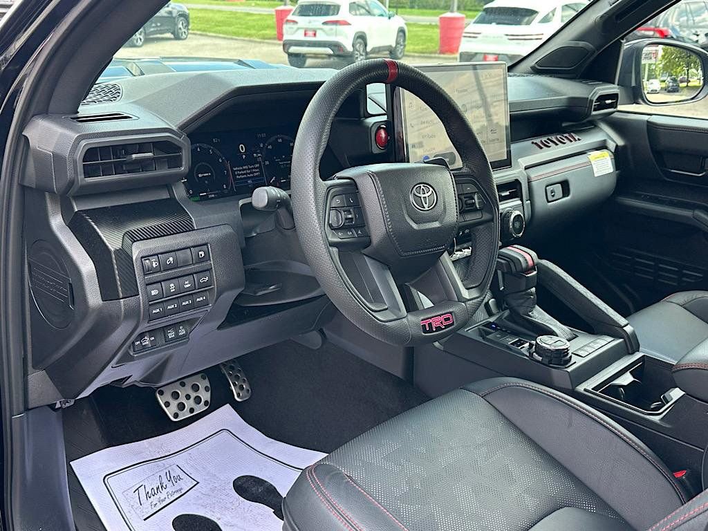 Certified 2025 Toyota Tacoma TRD Pro AWD/4WD image 19