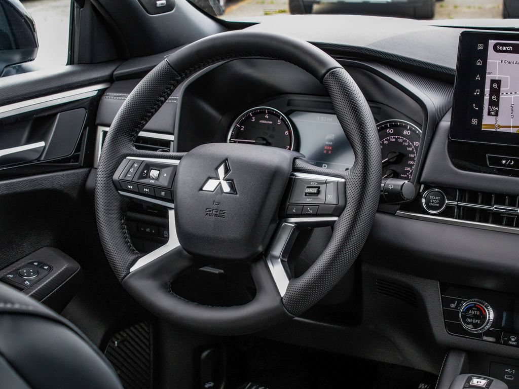 New 2026 Mitsubishi Outlander LE AWD/4WD image 25
