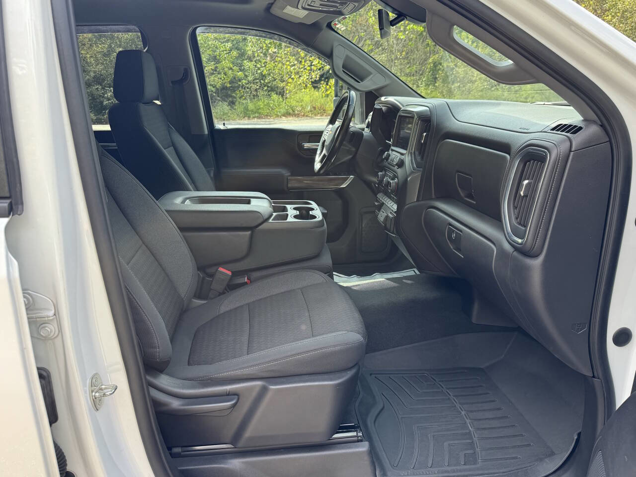 Used 2020 Chevrolet Silverado 1500 LT w/ All-Star Edition image 13