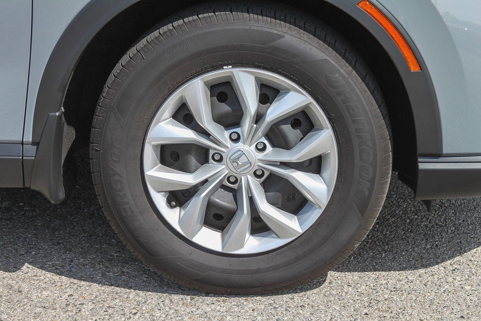 Used 2025 Honda CR-V LX image 13