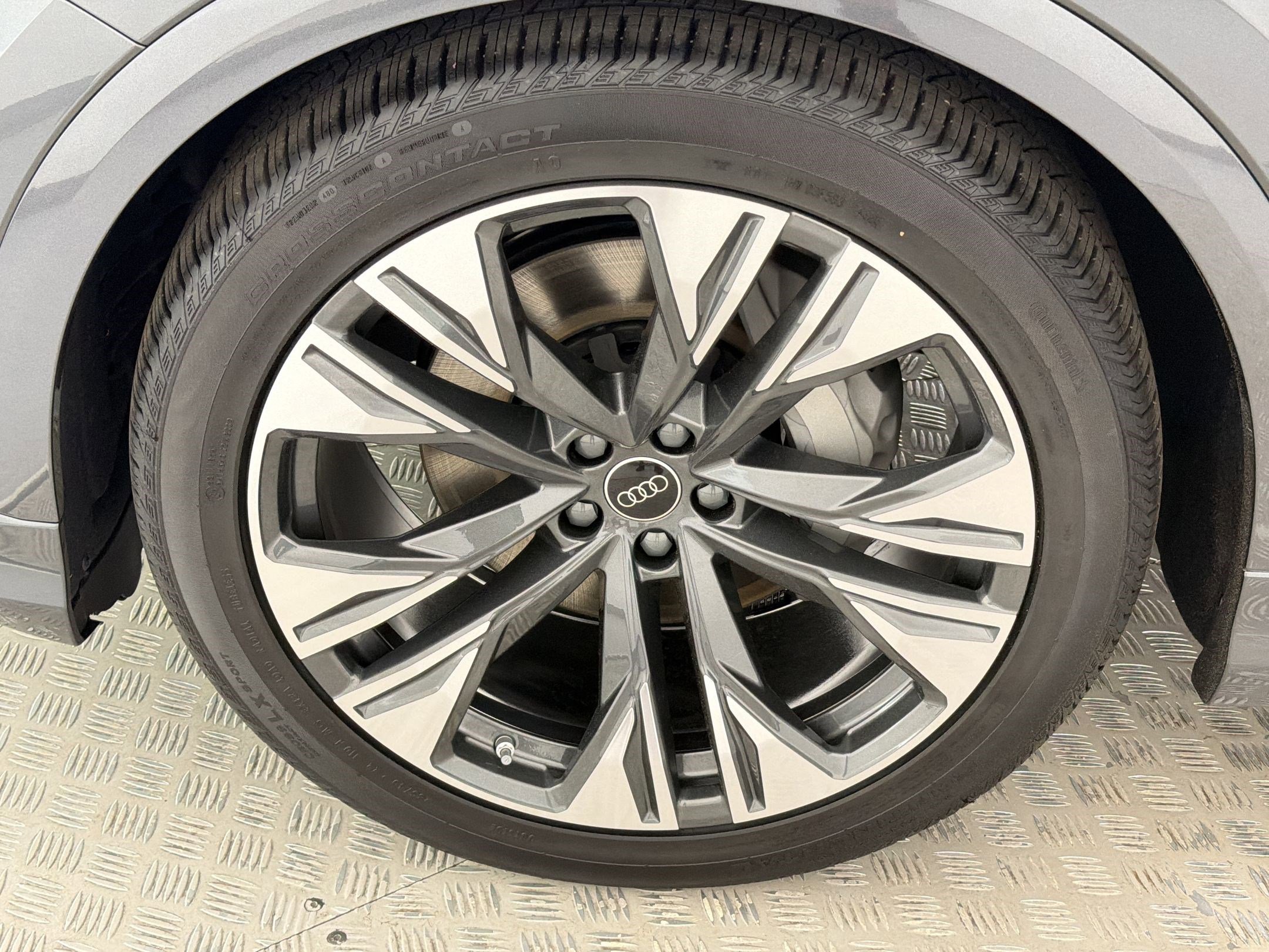 New 2026 Audi Q8 Prestige image 11