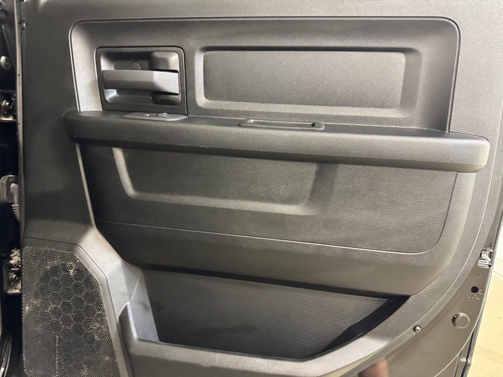 Used 2025 RAM 3500 Tradesman w/ Chrome Appearance Group image 24