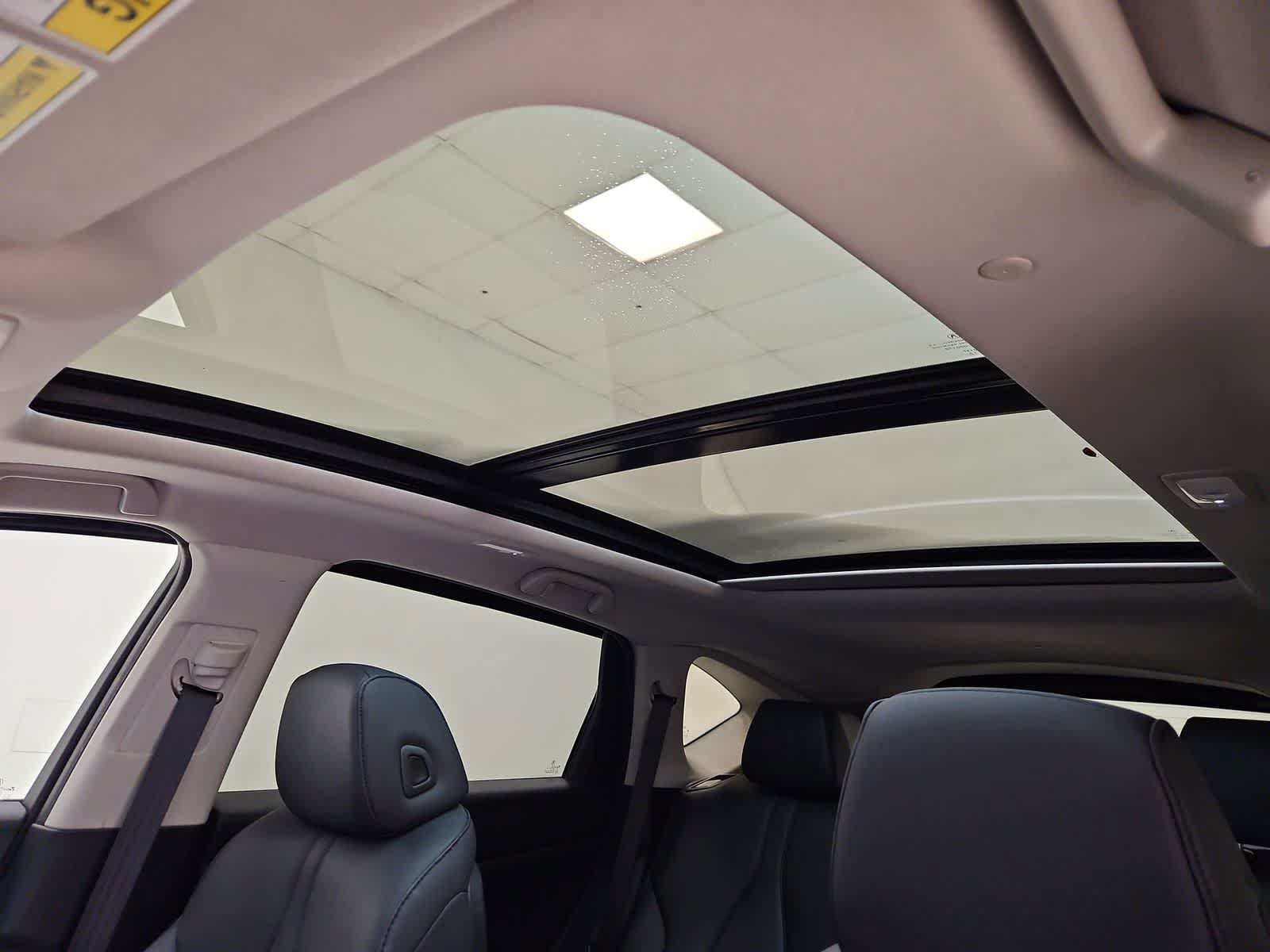 Used 2019 Acura RDX AWD image 3