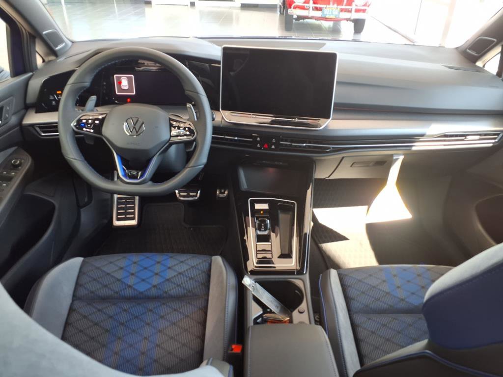 New 2025 Volkswagen Golf w/ Euro Style Package image 5