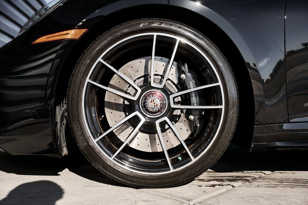 Used 2024 Porsche 911 Turbo AWD/4WD image 3