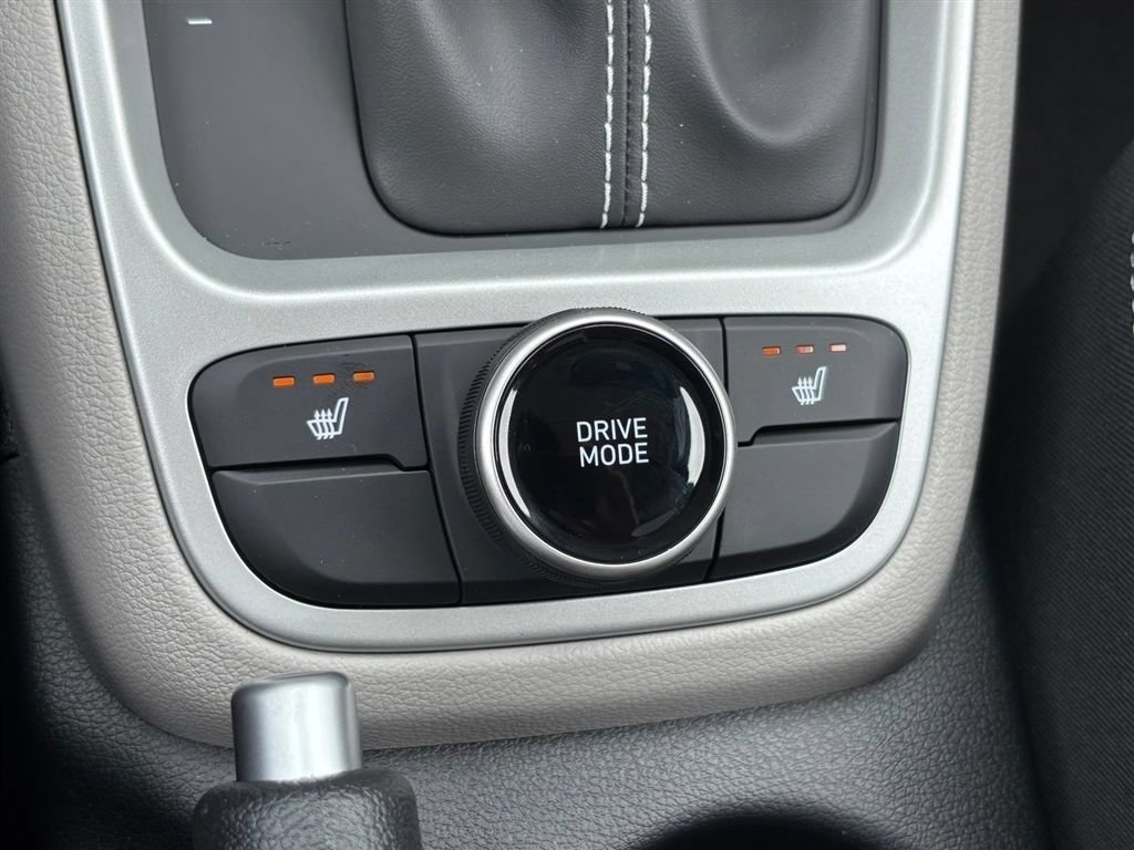New 2026 Hyundai Venue SEL FWD image 20