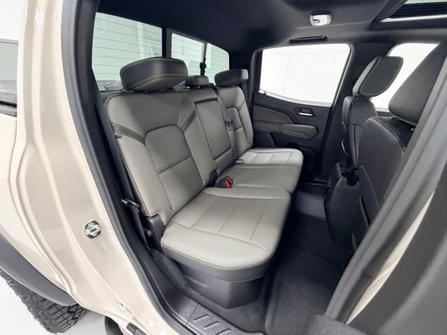 Certified 2026 Chevrolet Colorado ZR2 w/ Technology Package AWD/4WD image 24