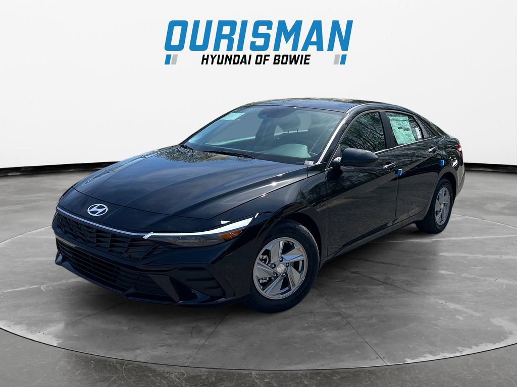 New 2026 Hyundai Elantra SE FWD image 2