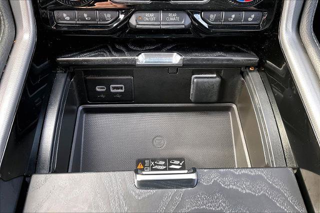 Used 2023 GMC Yukon Denali image 16