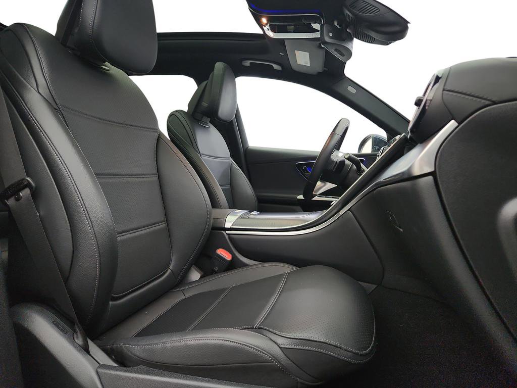 Used 2024 Mercedes-Benz GLC 300 4MATIC w/ Advanced USB Package image 26