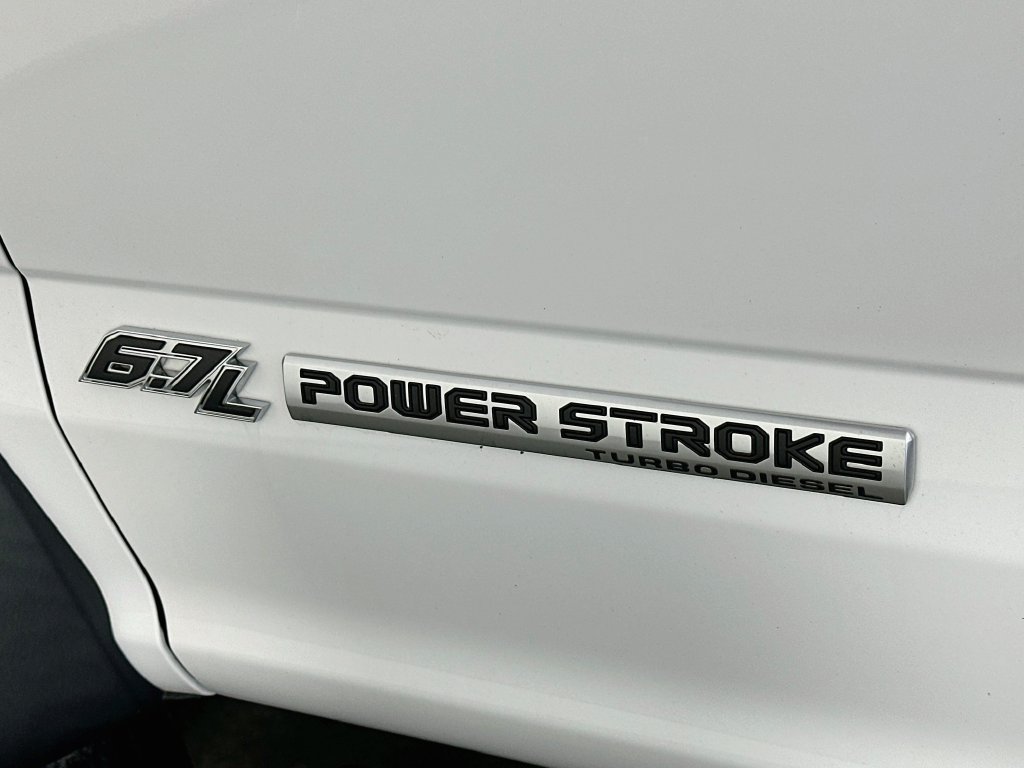 Used 2019 Ford F550 2WD Regular Cab Super Duty image 35