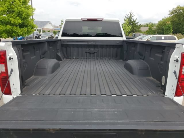 Used 2023 Chevrolet Silverado 2500 LT AWD/4WD image 9