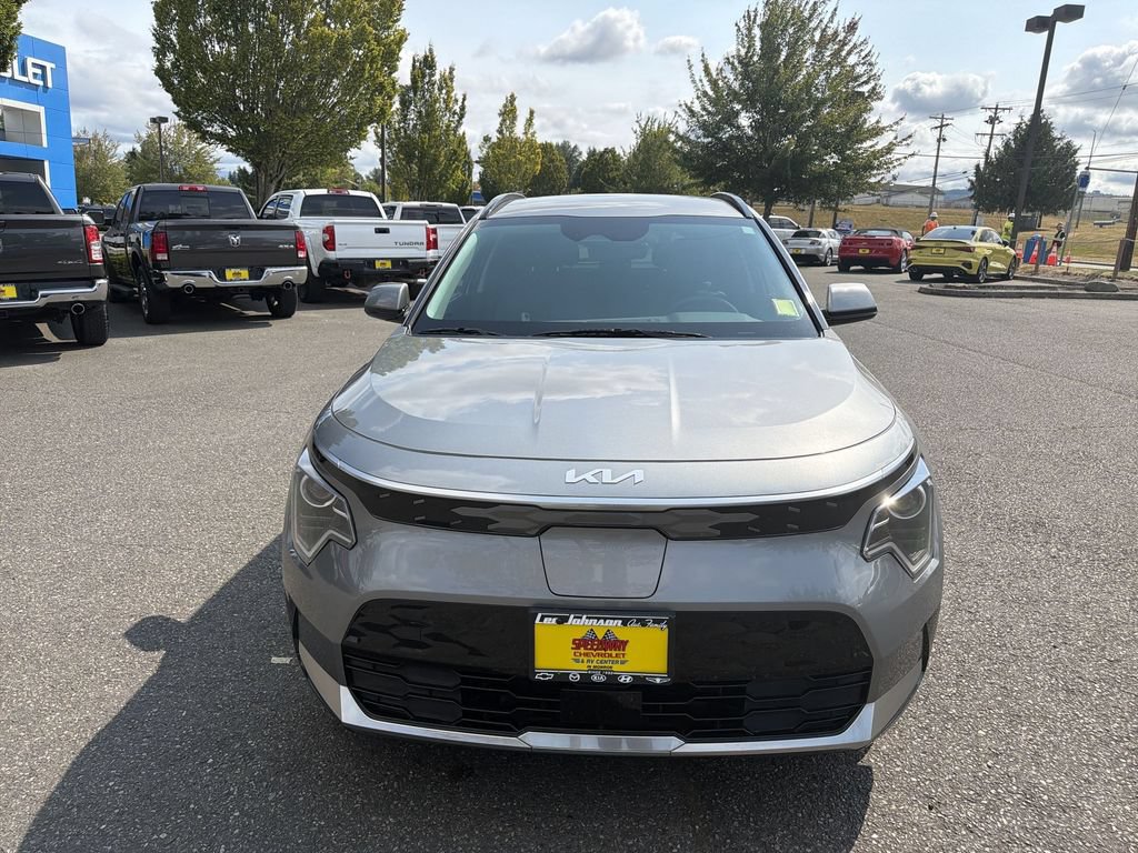 Used 2024 Kia Niro Wind w/ Wind Preserve Package FWD image 4