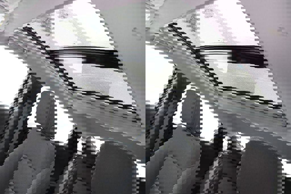 Used 2024 Chevrolet Malibu LT image 17