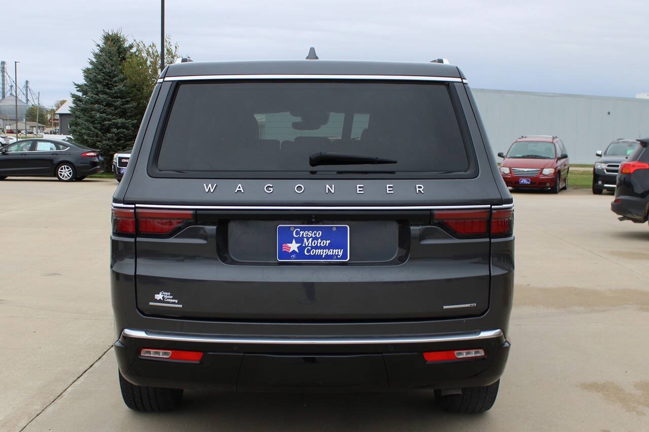 Used 2022 Jeep Wagoneer Series II AWD/4WD image 6