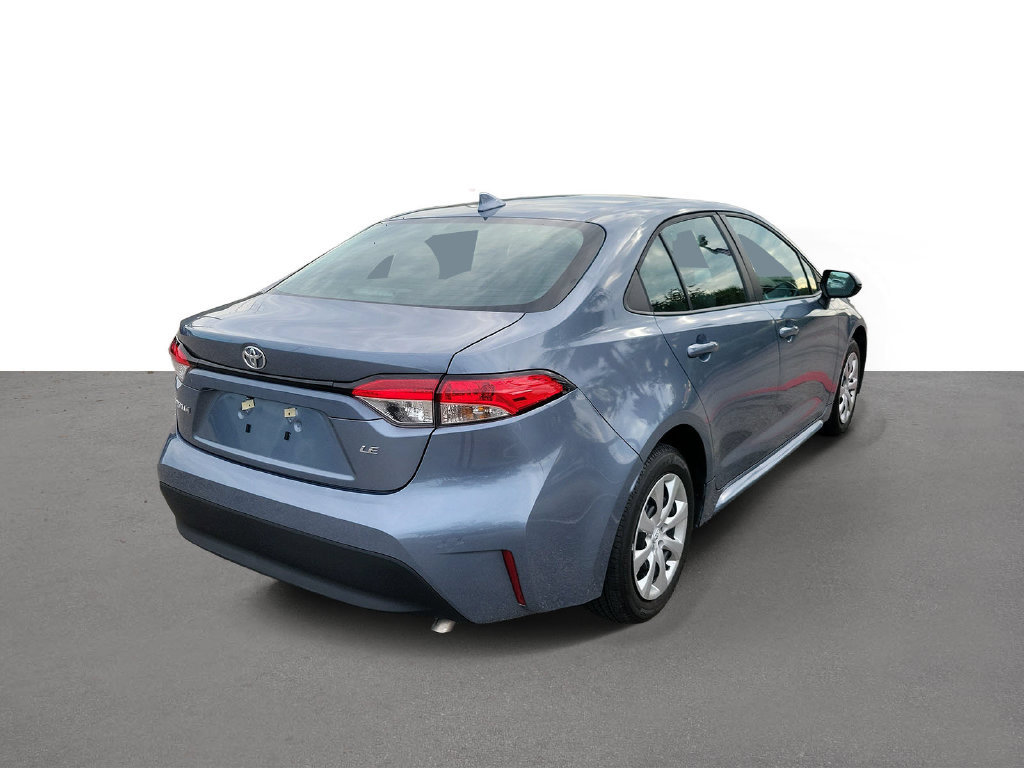 Used 2026 Toyota Corolla LE FWD image 3