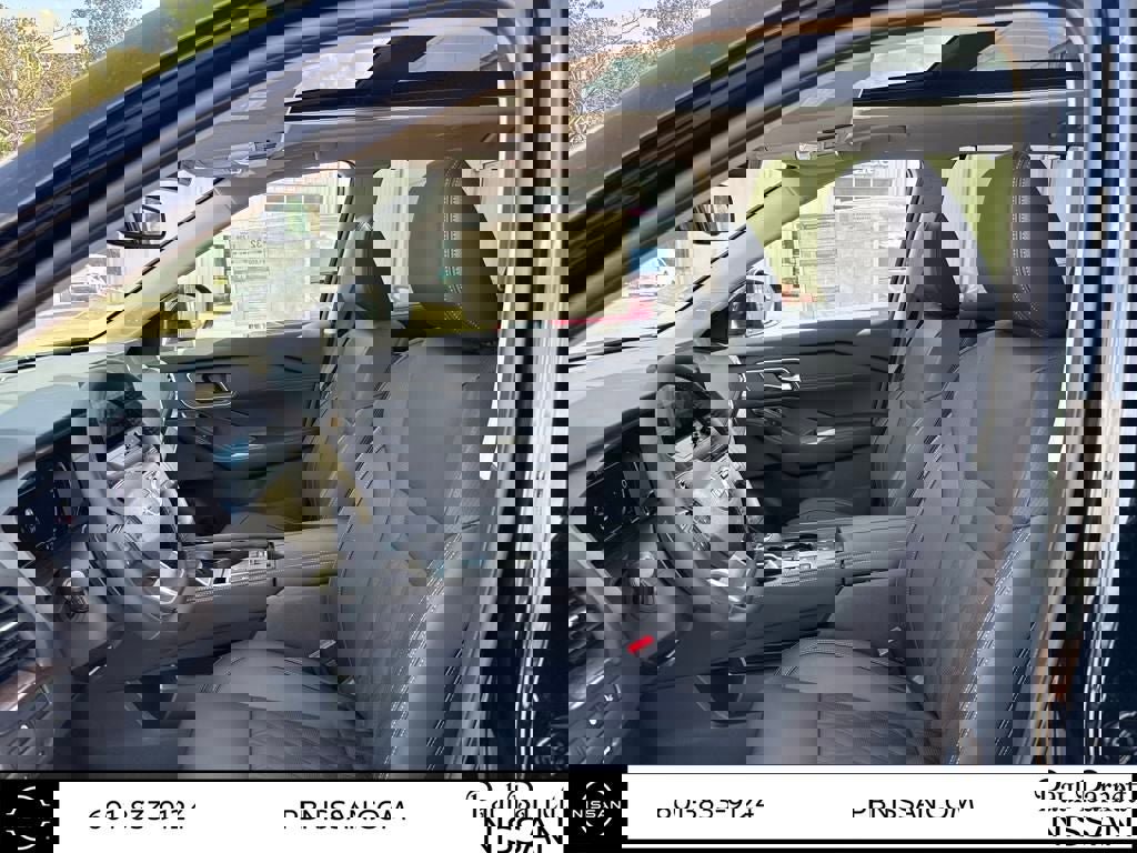 New 2025 Nissan Rogue Platinum w/ Tech Package image 17