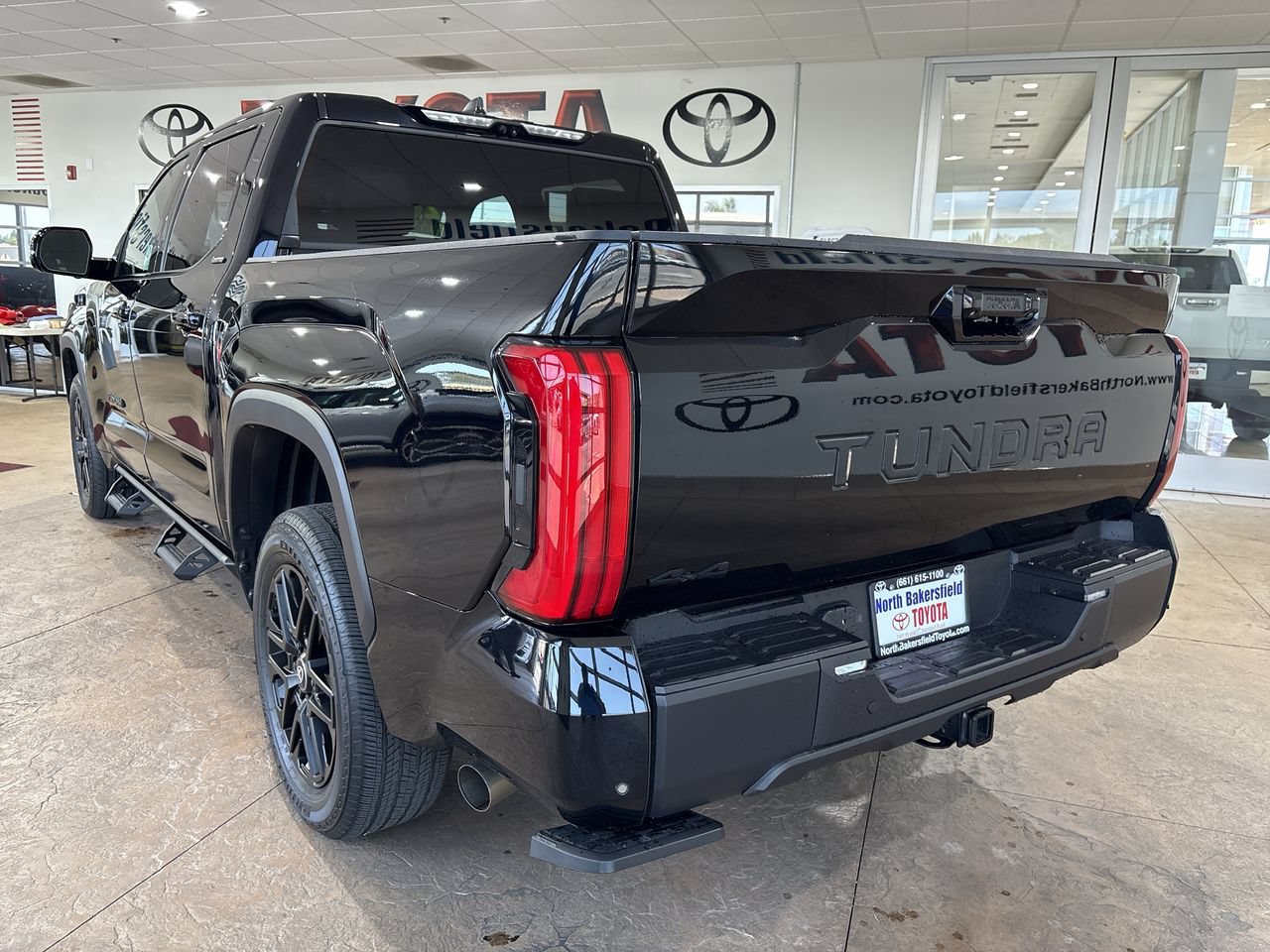 Certified 2026 Toyota Tundra Limited AWD/4WD image 8