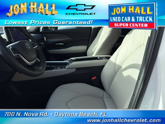 Used 2024 Toyota Grand Highlander FWD image 15