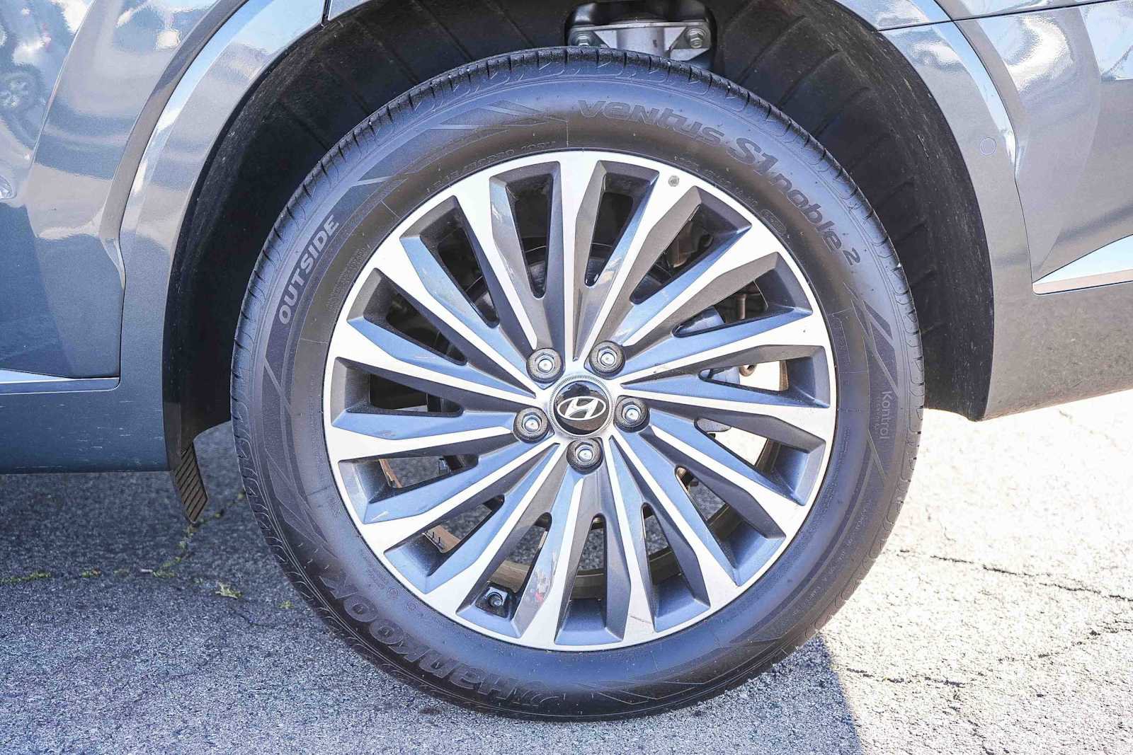 Used 2025 Hyundai Palisade Calligraphy image 10