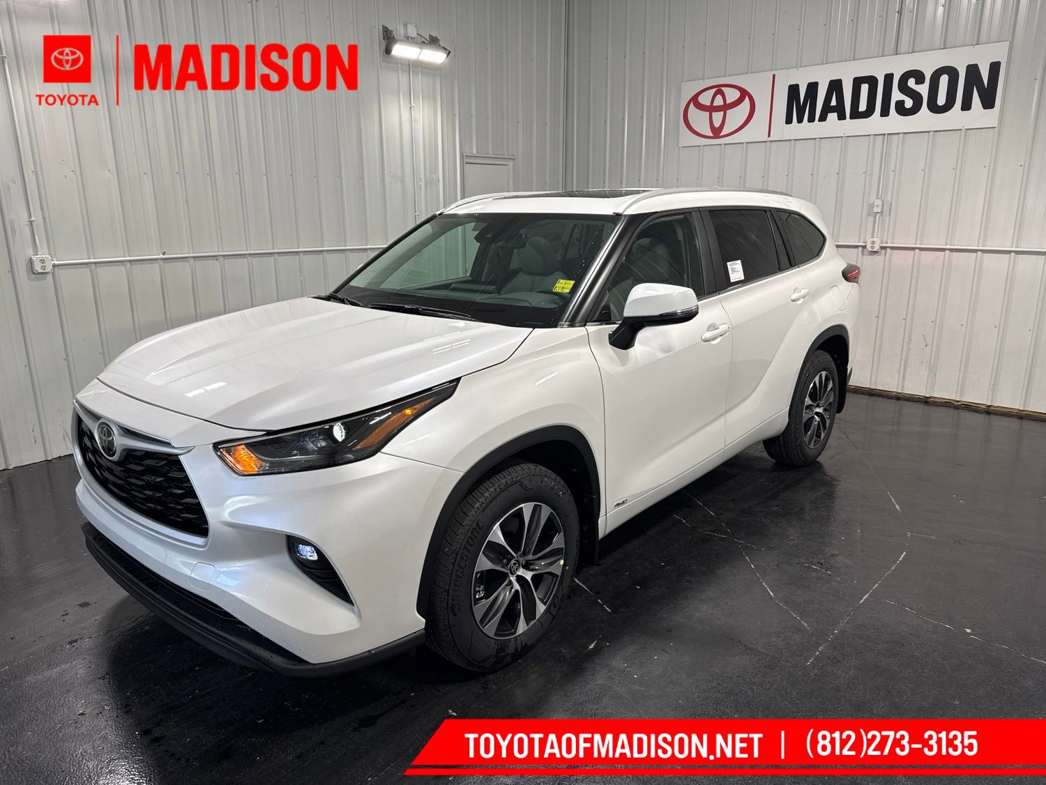 New 2026 Toyota Highlander XLE AWD/4WD image 1