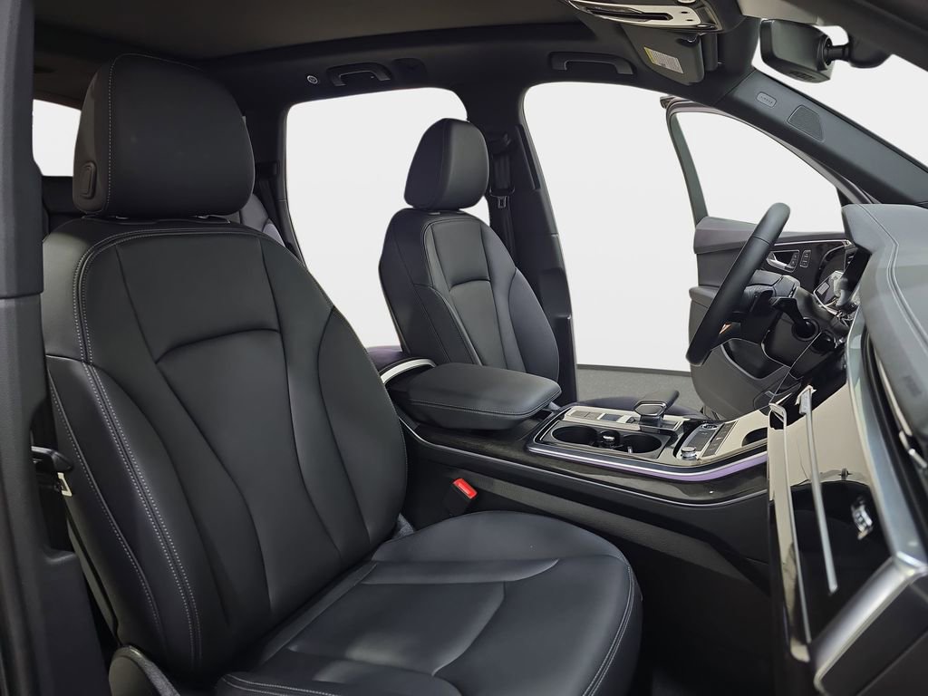 Certified 2025 Audi Q7 2.0T Premium w/ Convenience Plus Package image 10