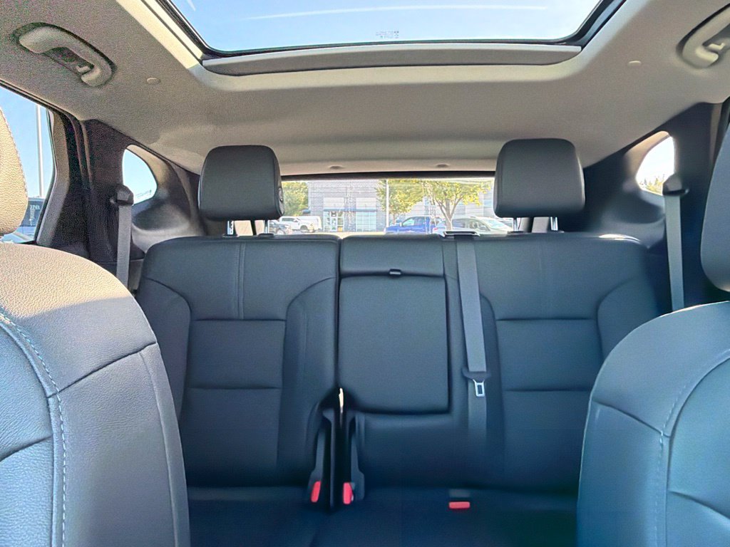 Used 2021 Chevrolet Blazer LT w/ Sound & Technology Package FWD image 43