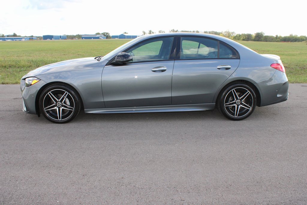 Used 2024 Mercedes-Benz C 300 4MATIC Sedan image 4