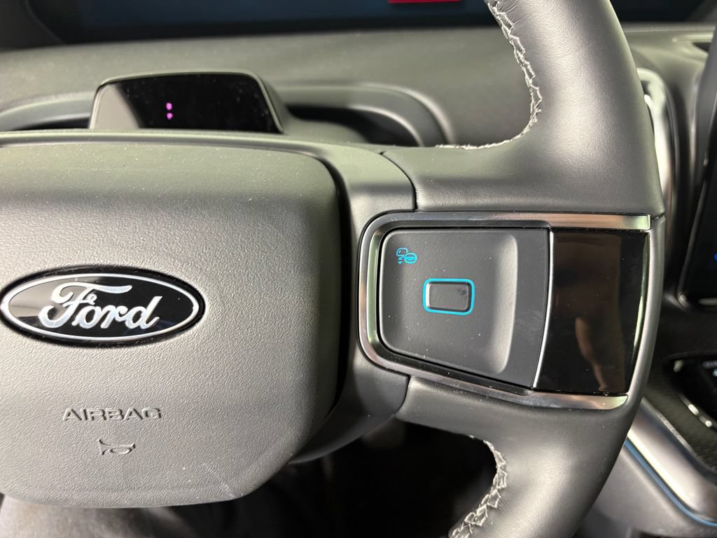 New 2026 Ford Expedition Max Platinum w/ Stealth Performance Package AWD/4WD image 25