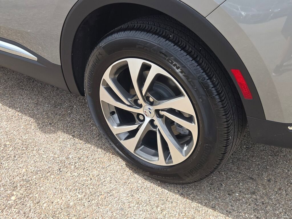 Used 2023 Buick Envision Essence image 15