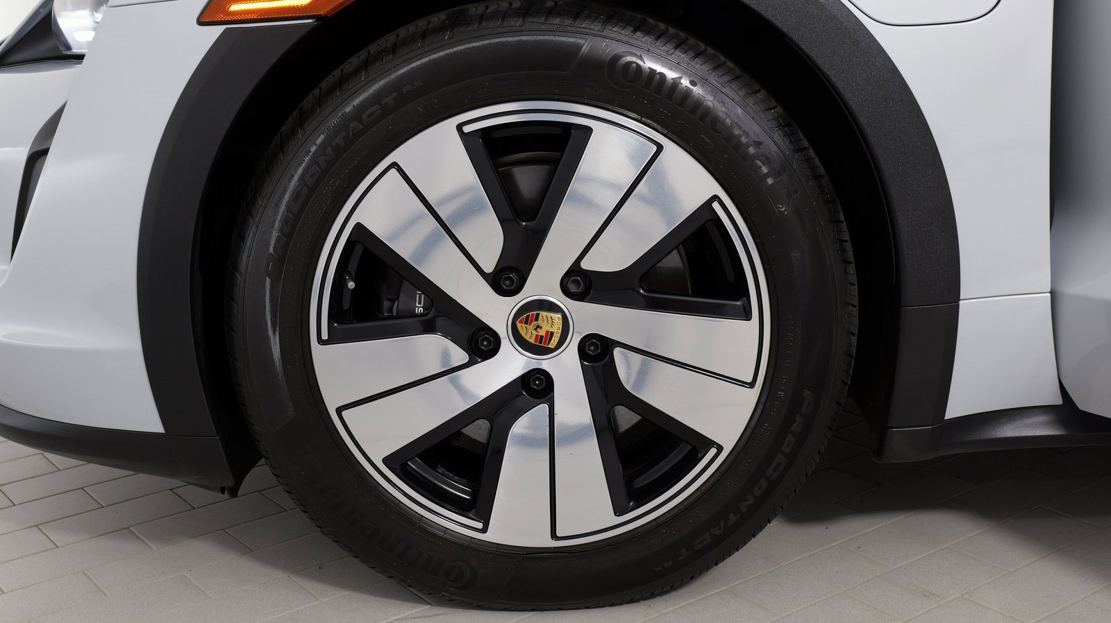 Used 2023 Porsche Taycan 4 Cross Turismo image 54