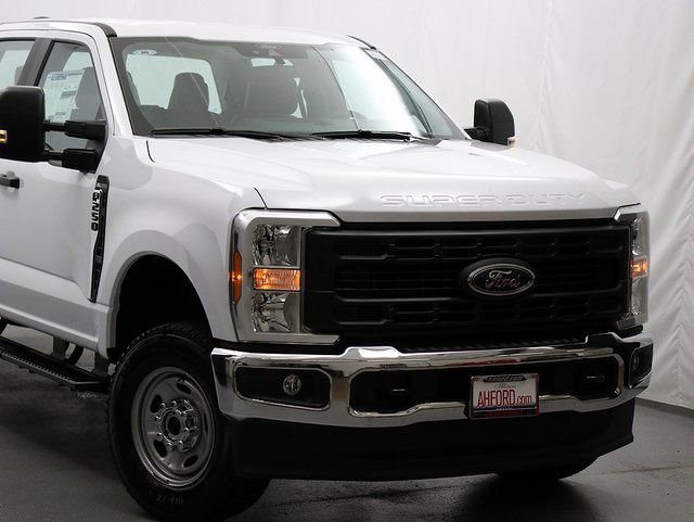 New 2026 Ford F250 XL w/ XL Chrome Package video 2