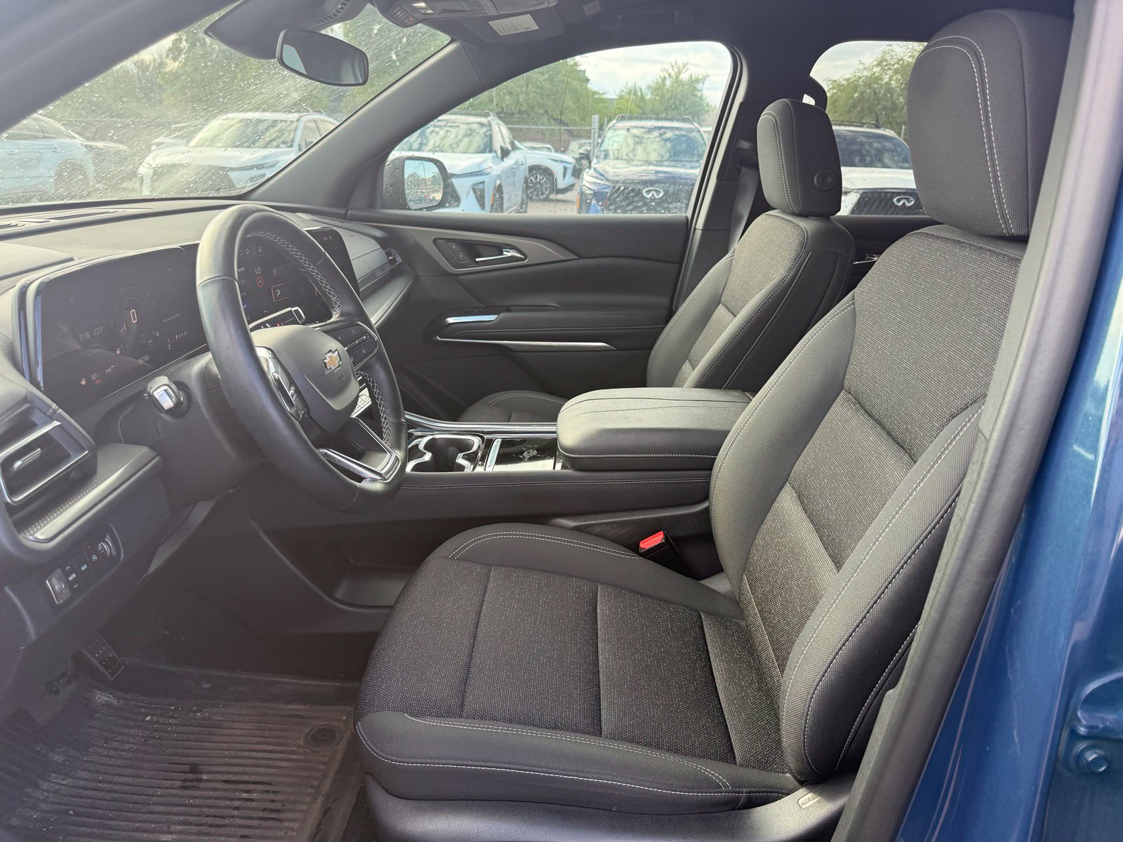 Used 2024 Chevrolet Traverse LT w/ Trailering Package AWD/4WD image 14