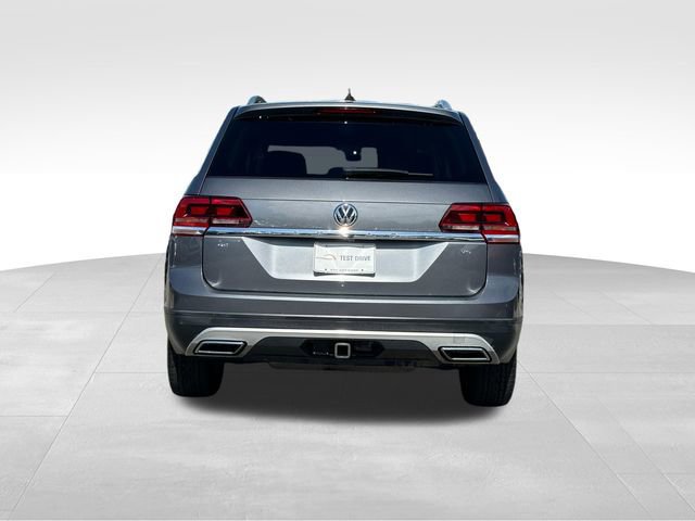 Used 2019 Volkswagen Atlas SE w/ Towing Package FWD image 4