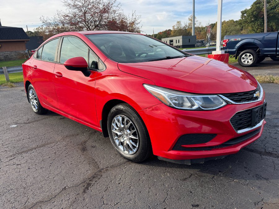 Used 2017 Chevrolet Cruze LS FWD image 7