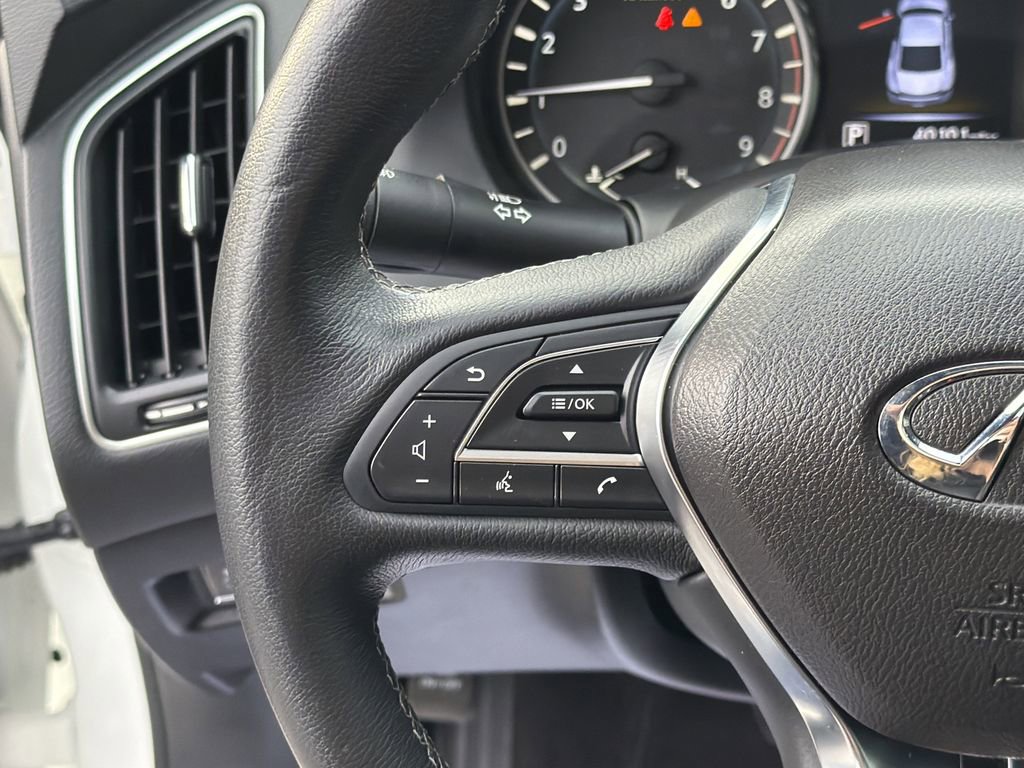 Used 2022 INFINITI Q60 3.0t Luxe w/ Essential Package image 21