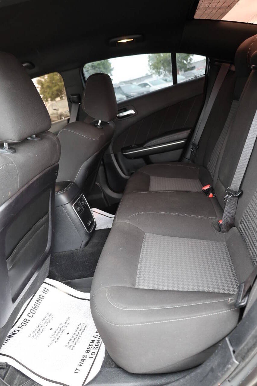 Used 2020 Dodge Charger Scat Pack RWD image 17