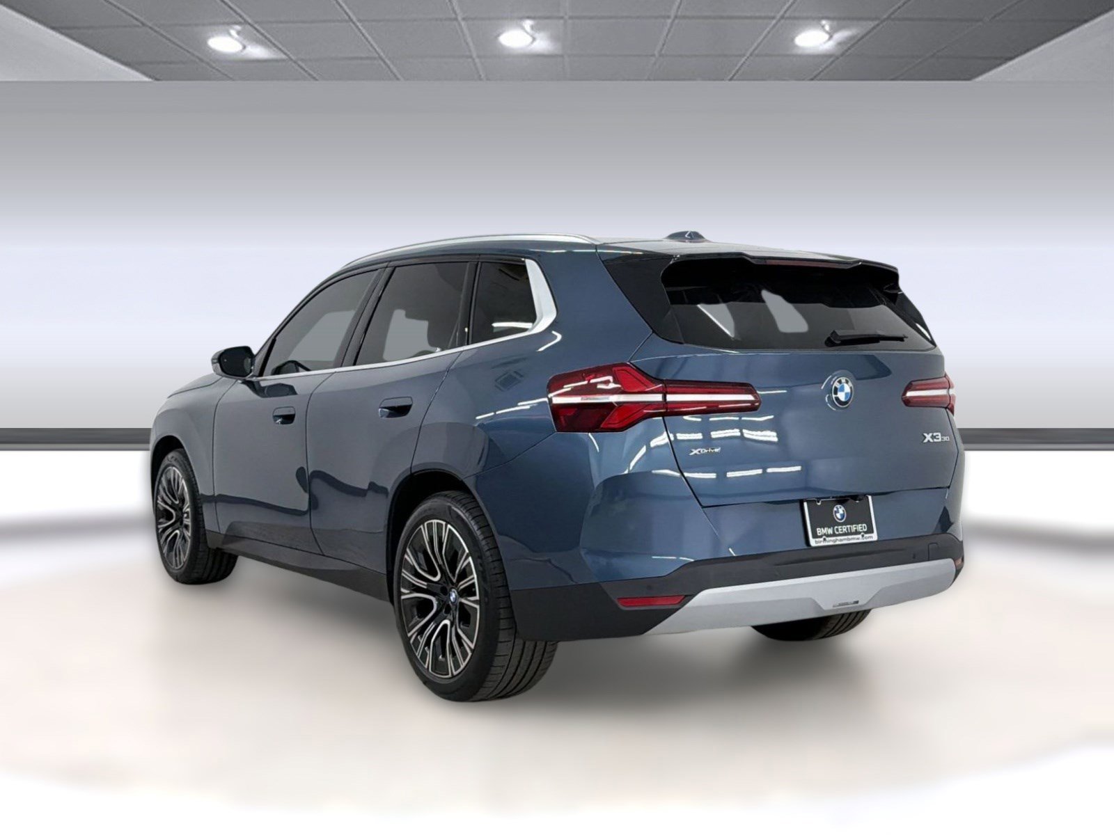 Certified 2025 BMW X3 xDrive30i w/ Premium Package image 3