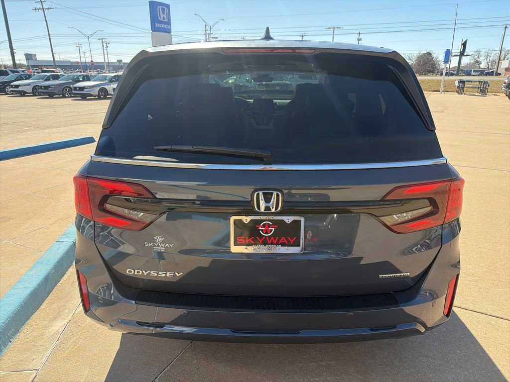 New 2026 Honda Odyssey Touring image 25