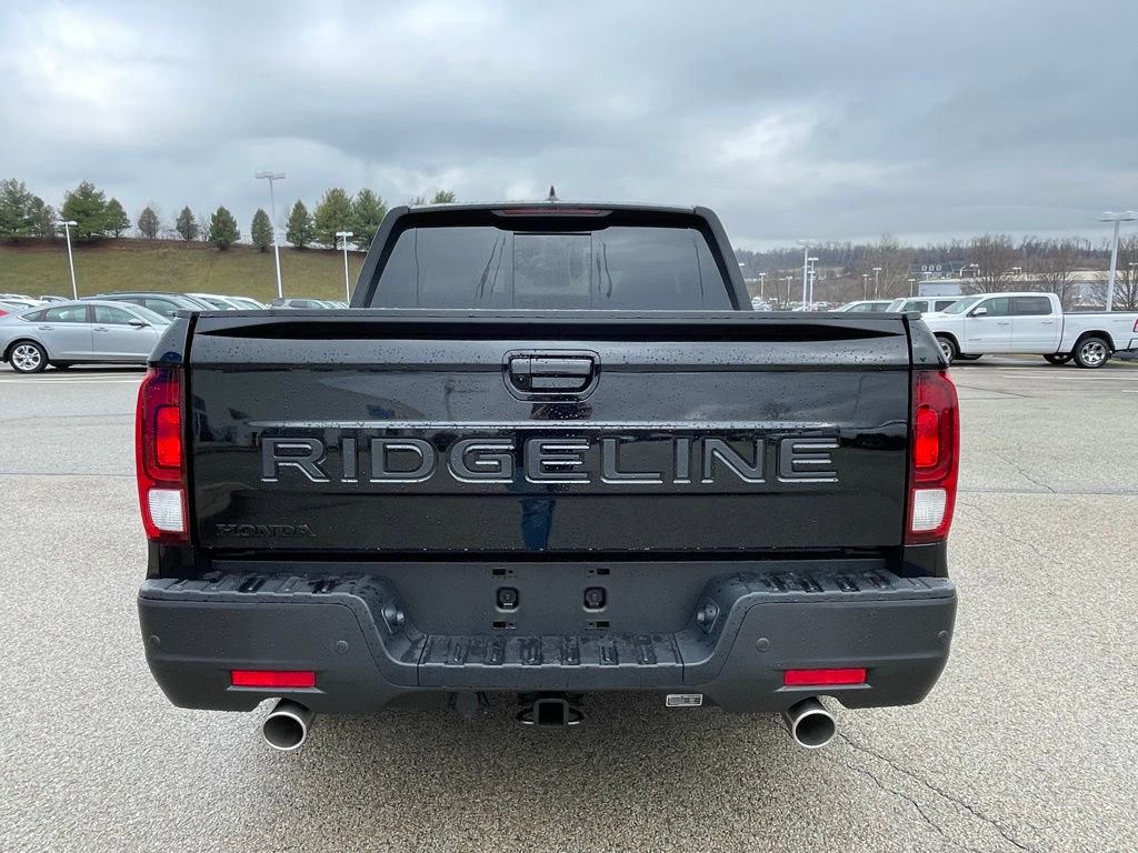 New 2026 Honda Ridgeline Black Edition image 4