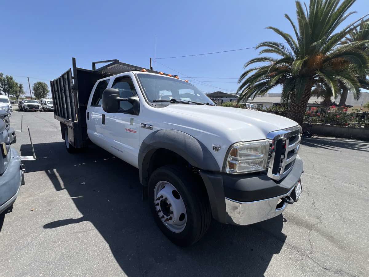 Used 2005 Ford F550 2WD Crew Cab Super Duty image 6