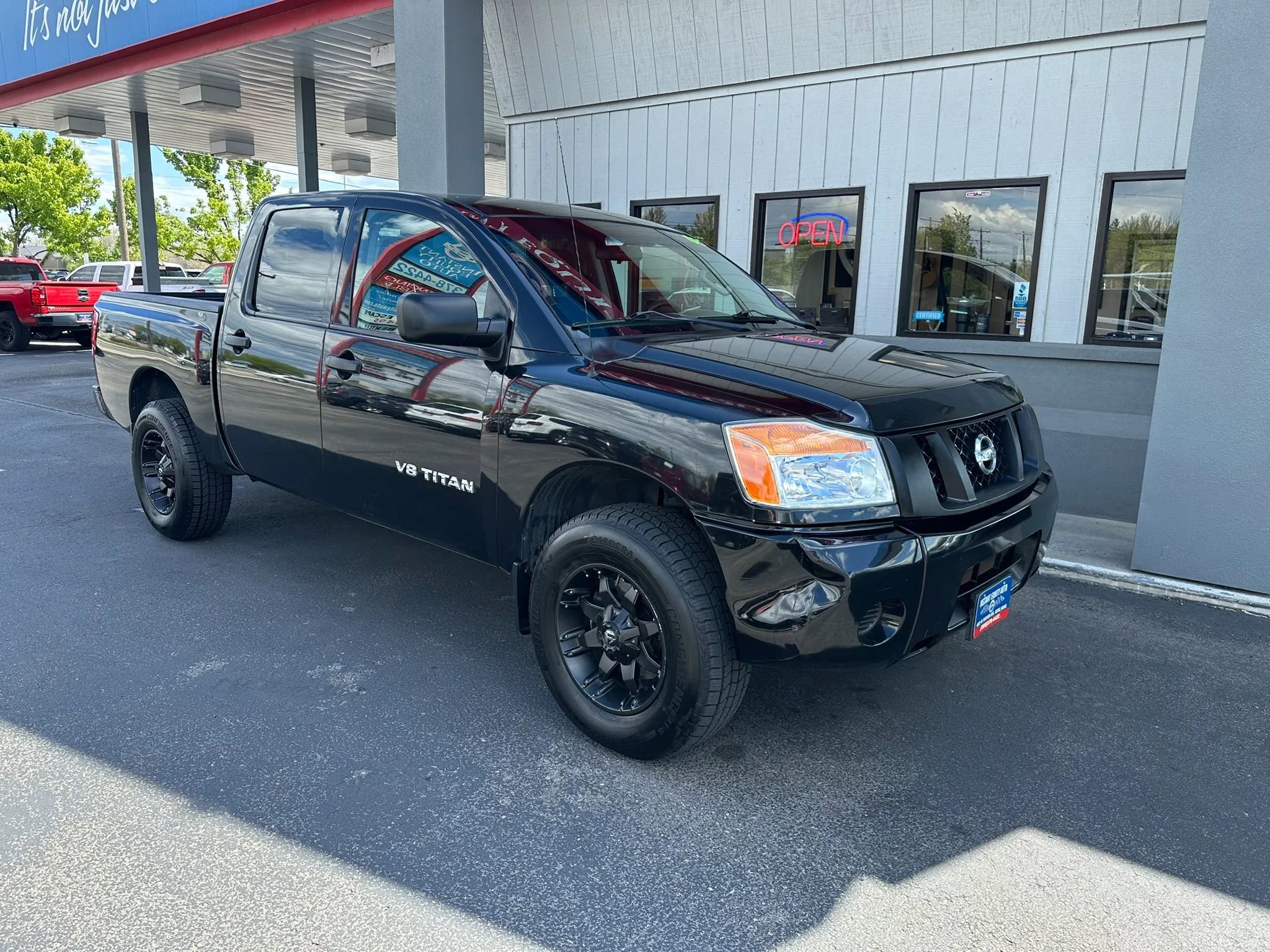 Used 2012 Nissan Titan S AWD/4WD image 2