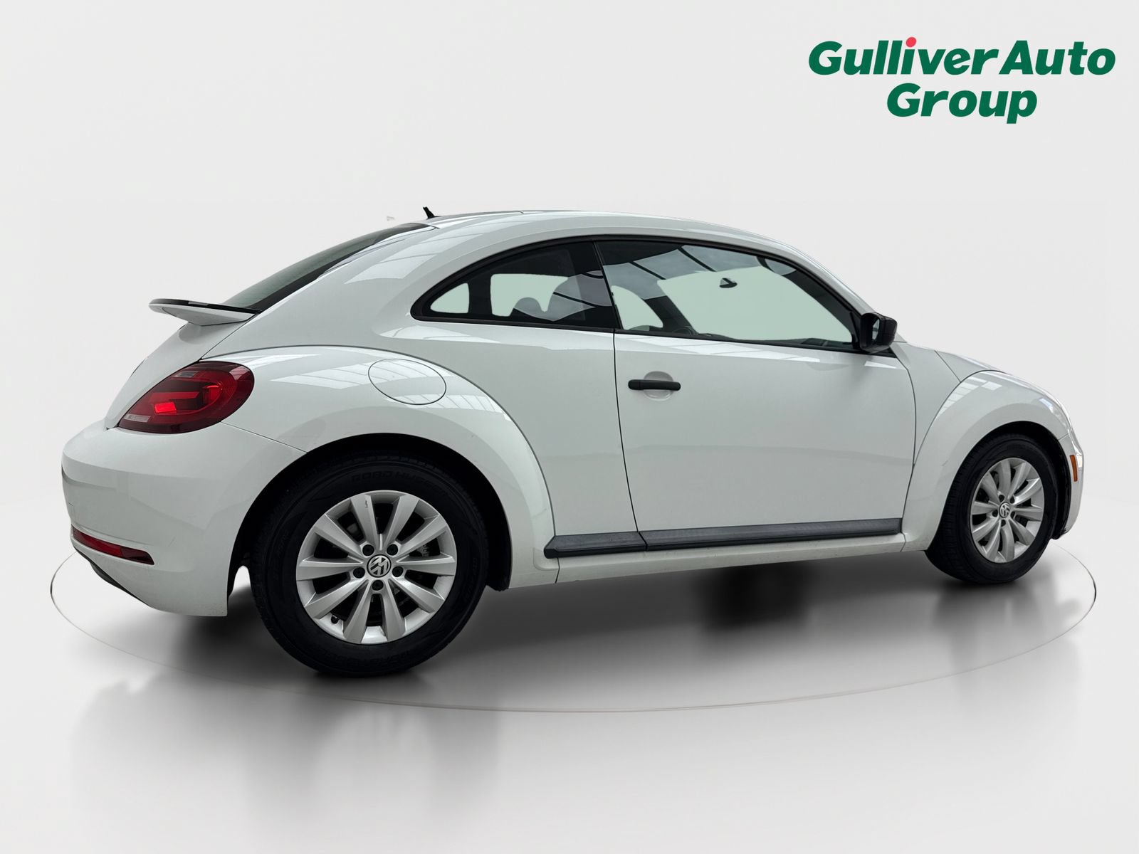 Used 2018 Volkswagen Beetle 2.0T S FWD image 9