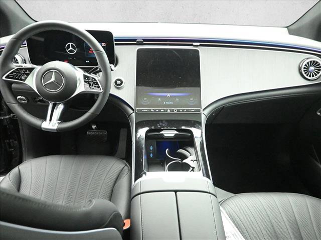 New 2026 Mercedes-Benz EQE 320 4MATIC SUV image 21